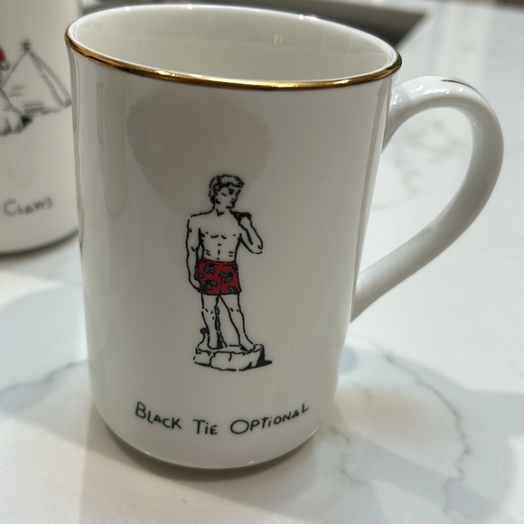 Set of 4 Merry Masterpieces mugs. See pictures. - Picture 4 of 4